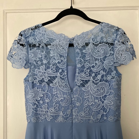 JJ’s House Estelle Light Blue Chiffon, Size 10, Bridesmaid or Prom/Formal Dress - Picture 3 of 5